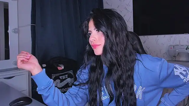 Lisegg  online show from January 2025 06:31:01 PM