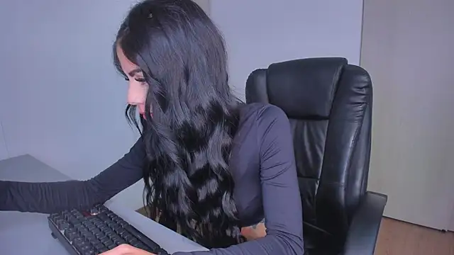 Lisegg  online show from February 2025 02:35:02 PM