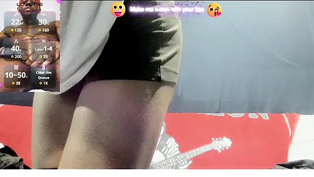 iBreakHeartz online show from December 2024 05:30:01 PM