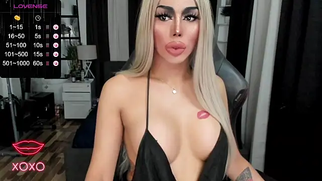 Snapshot of Forever_MissCandace chatting on January 2025 10:26:02 AM Forever MissCandace online show from January 2025 10:26:02 AM