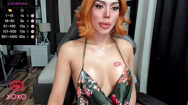 Snapshot of Forever_MissCandace chatting on February 2025 05:37:01 AM Forever MissCandace online show from February 2025 05:37:01 AM