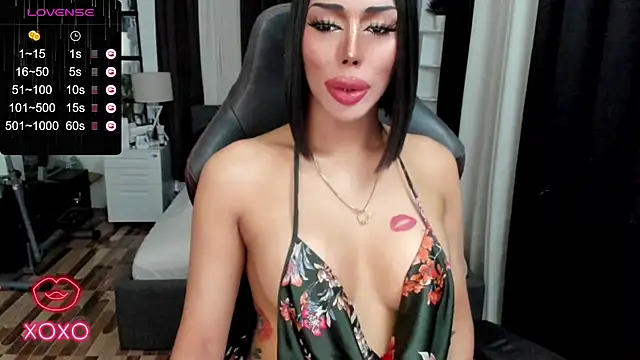 Snapshot of Forever_MissCandace chatting on March 2025 09:21:01 AM Forever MissCandace online show from March 2025 09:21:01 AM