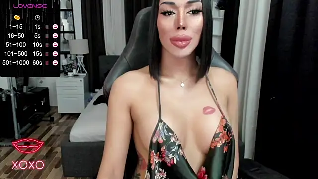 Snapshot of Forever_MissCandace chatting on March 2025 09:00:02 PM Forever MissCandace online show from March 2025 09:00:02 PM