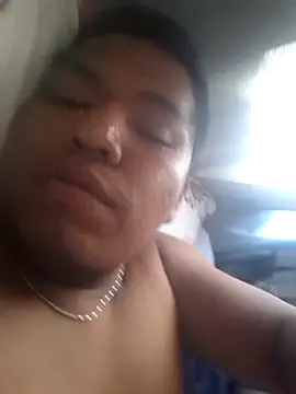 Snapshot of juliopantoja chatting on March 2026 04:12:02 PM juliopantoja online show from March 2026 04:12:02 PM