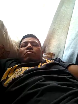 Snapshot of juliopantoja chatting on May 2026 04:00:01 PM juliopantoja online show from May 2026 04:00:01 PM