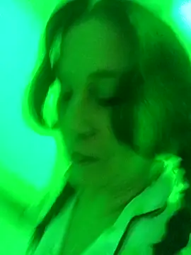 Snapshot of LADY_HELLEN chatting on April 2026 12:18:02 PM LADY HELLEN online show from April 2026 12:18:02 PM