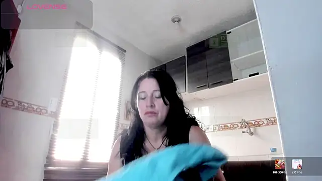 Snapshot of LADY_HELLEN chatting on April 2026 08:07:01 PM LADY HELLEN online show from April 2026 08:07:01 PM