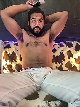 Snapshot of KingKoooper chatting on April 2026 07:27:01 AM KingKoooper online show from April 2026 07:27:01 AM