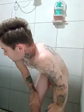 Snapshot of DanielMagains chatting on October 2025 07:47:01 PM DanielMagains online show from October 2025 07:47:01 PM