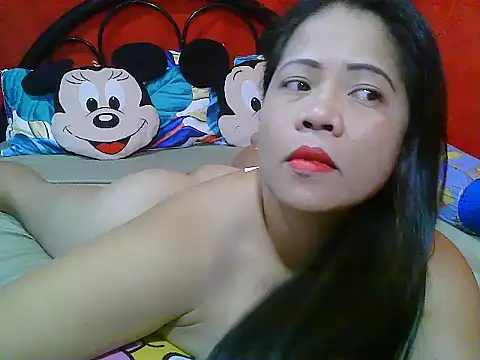 xsweetlips69x online show from February 2025 03:40:01 PM