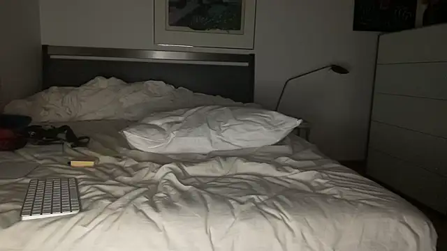 Snapshot of FckbbOy chatting on February 2025 12:19:02 AM FckbbOy online show from February 2025 12:19:02 AM