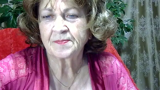 Emma52610 online show from November 2025 12:38:02 PM