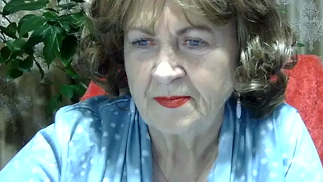 Emma52610 online show from December 2025 02:59:01 PM