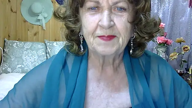 Emma52610 online show from June 2026 04:23:01 PM