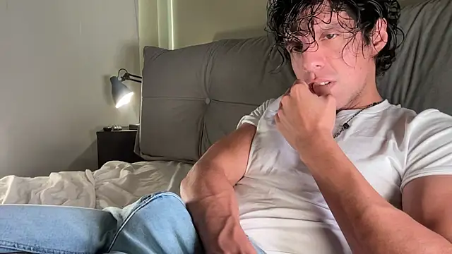 beranco19 online show from April 2026 10:43:02 PM