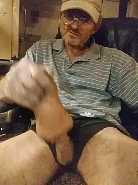 ROBERT0516 online show from April 2026 12:54:02 AM