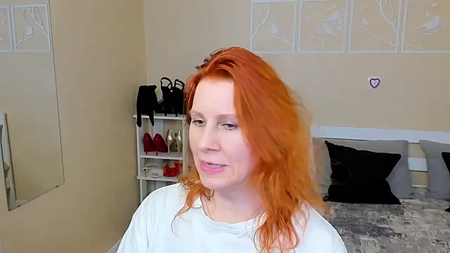 FoxySophia online show from February 2026 04:31:01 AM