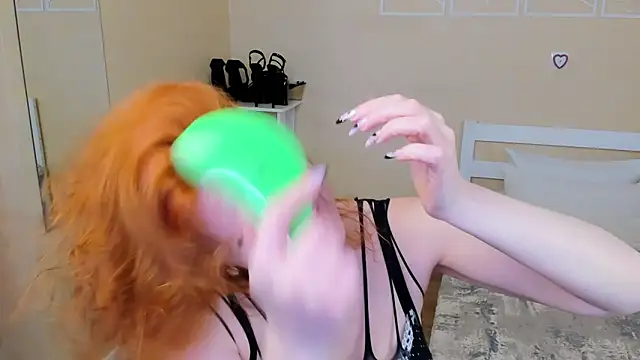 FoxySophia online show from February 2026 09:11:02 PM