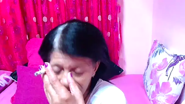 SLUTTYROXY online show from October 2025 07:05:02 AM