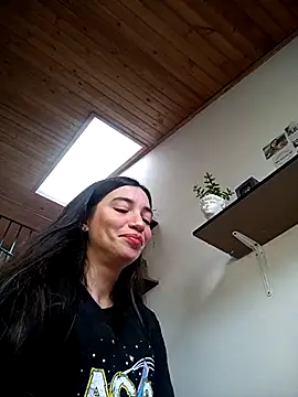 loveuu-bae online show from February 2025 10:09:02 PM