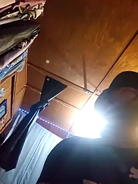 UncutHammer69 online show from February 2026 04:39:02 PM