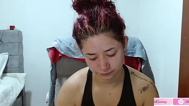 abril love2 online show from February 2025 09:39:02 PM