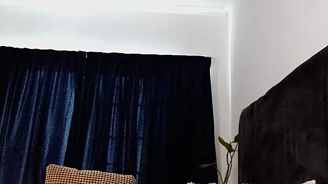 SoftRosee online show from April 2026 05:55:01 AM
