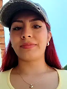 Snapshot of LINDA_PATTY94 chatting on February 2025 04:00:02 PM LINDA PATTY94 online show from February 2025 04:00:02 PM