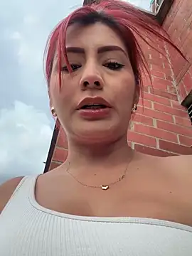 Snapshot of LINDA_PATTY94 chatting on February 2025 09:06:02 PM LINDA PATTY94 online show from February 2025 09:06:02 PM