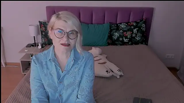 sabrinamacmarren online show from February 2025 05:37:01 AM