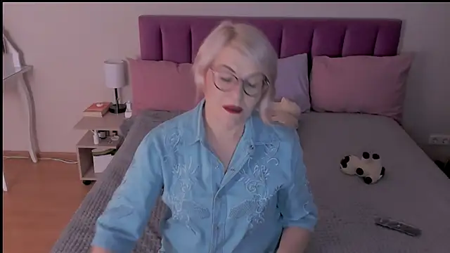 sabrinamacmarren online show from March 2025 04:51:01 PM