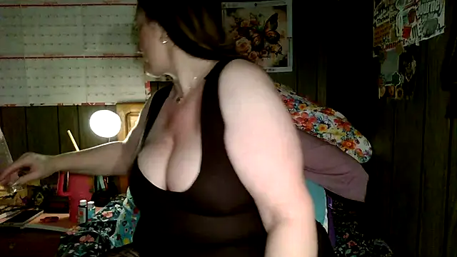 Snapshot of Sugartits112178 chatting on May 2026 03:57:02 AM Sugartits112178 online show from May 2026 03:57:02 AM