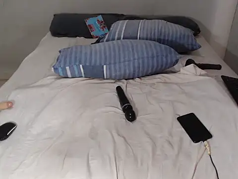 xxfantasy122 online show from December 2024 02:06:02 PM