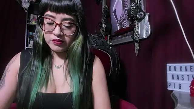 MeGoddesSara online show from July 2026 09:32:02 PM