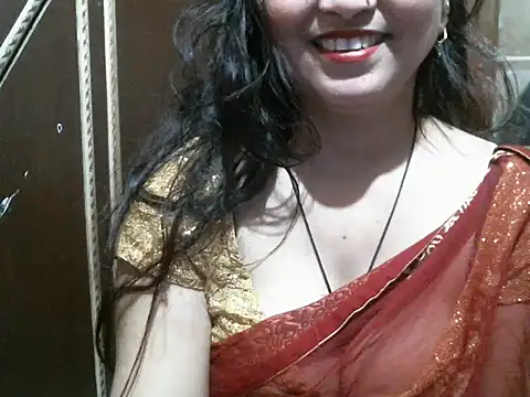 Snapshot of UrsMansi chatting on February 2025 07:29:01 AM UrsMansi online show from February 2025 07:29:01 AM