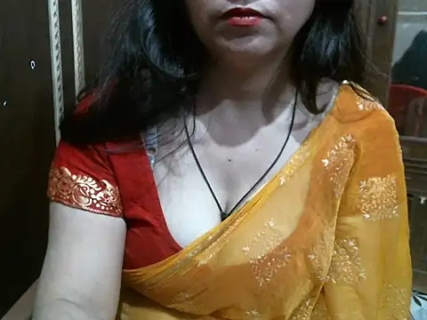 Snapshot of UrsMansi chatting on February 2025 09:47:02 PM UrsMansi online show from February 2025 09:47:02 PM