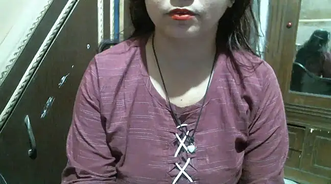 Snapshot of UrsMansi chatting on March 2025 03:30:01 AM UrsMansi online show from March 2025 03:30:01 AM