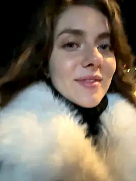 Snapshot of MariiD chatting on December 2024 03:43:01 PM MariiD online show from December 2024 03:43:01 PM