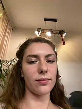 Snapshot of MariiD chatting on December 2024 02:27:01 PM MariiD online show from December 2024 02:27:01 PM