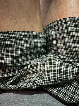 Randy642001 online show from November 2025 05:06:01 AM