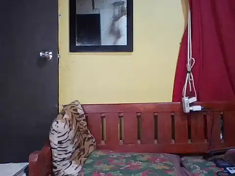 Snapshot of BellaJanna chatting on October 2025 11:23:01 PM BellaJanna online show from October 2025 11:23:01 PM