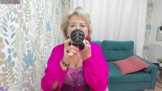 EvelynJoyful online show from March 2025 11:51:02 AM