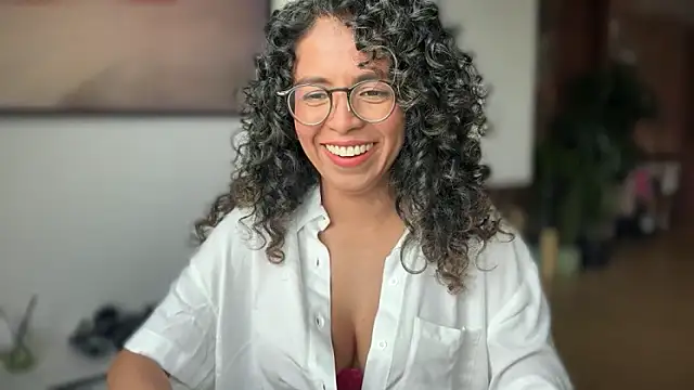 illaroom online show from October 2025 04:53:02 PM