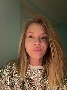 Snapshot of AnastasiaAniess chatting on December 2024 07:32:02 PM AnastasiaAniess online show from December 2024 07:32:02 PM