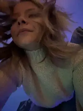 Snapshot of AnastasiaAniess chatting on December 2024 08:29:01 PM AnastasiaAniess online show from December 2024 08:29:01 PM