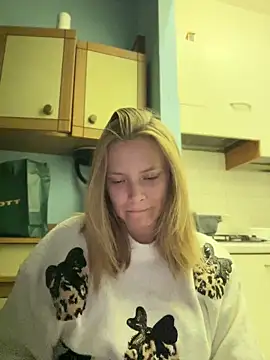 Snapshot of AnastasiaAniess chatting on December 2024 06:09:01 PM AnastasiaAniess online show from December 2024 06:09:01 PM