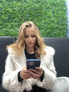 Snapshot of AnastasiaAniess chatting on October 2025 06:28:02 PM AnastasiaAniess online show from October 2025 06:28:02 PM