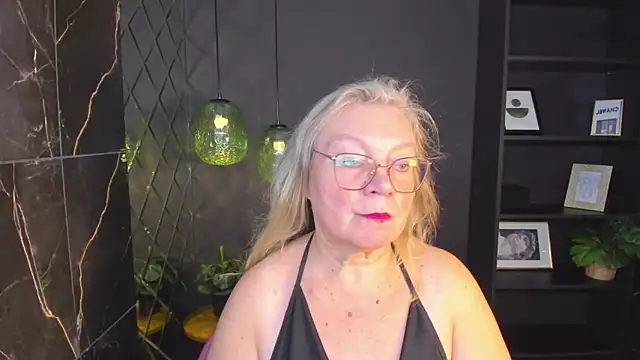 NataliMellow online show from October 2025 01:01:01 PM