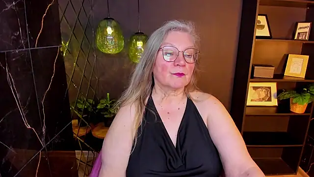 NataliMellow online show from May 2026 06:09:01 PM
