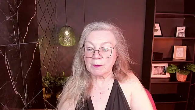 Snapshot of NataliMellow chatting on June 2026 01:04:02 PM NataliMellow online show from June 2026 01:04:02 PM